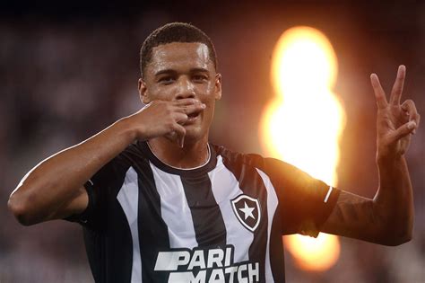 Botafogo Estende Contrato Janderson At O Fim De Gazeta