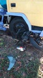 Truk Tangki Pembawa Air Menggilas Pengendara Motor Hingga Tewas Di