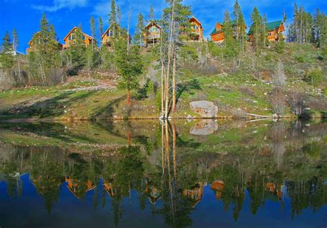 lake-near-to-cabins-l - Bird's Wildlife & Nature