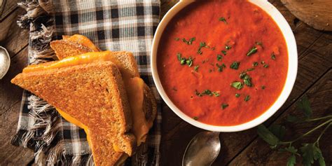 Soup and Sandwich Combos to Stay Warm