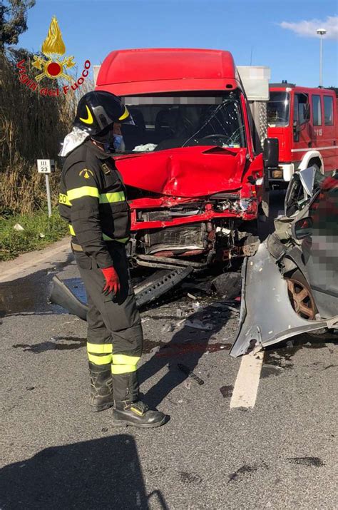 Incidente Stradale Sulla Domiziana Tra Mondragone E Castel Volturno