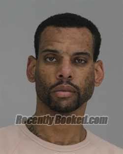 Recent Booking Mugshot For AARON WASHINGTON In Dallas County Texas