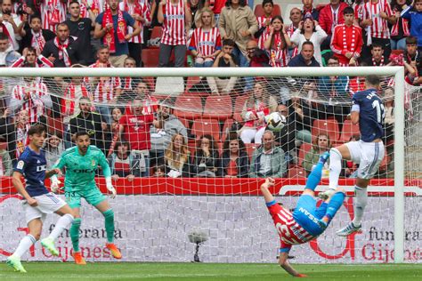 El Derbi Asturiano En Fotos Las Mejores Jugadas Del Sporting Oviedo