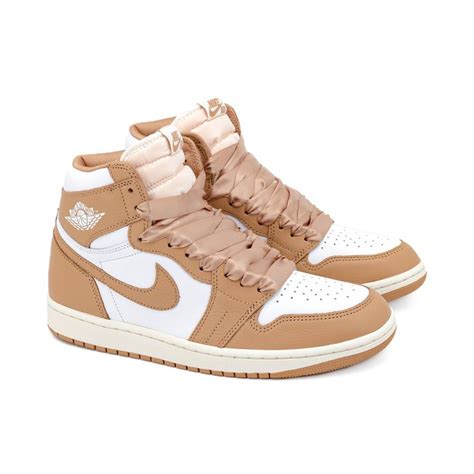 Nike Women S Air Jordan Retro High Og Praline Fn In