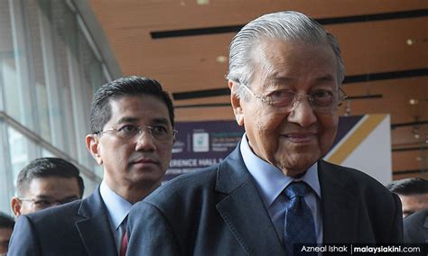 Resigning Over Fake Sex Scandal Not Our Way Mahathir