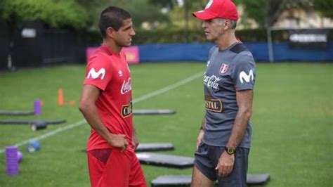 Marcelo Márquez Trabajará Con Jugadores Para Superar Derrota Que Dejó A Perú Fuera Del Mundial