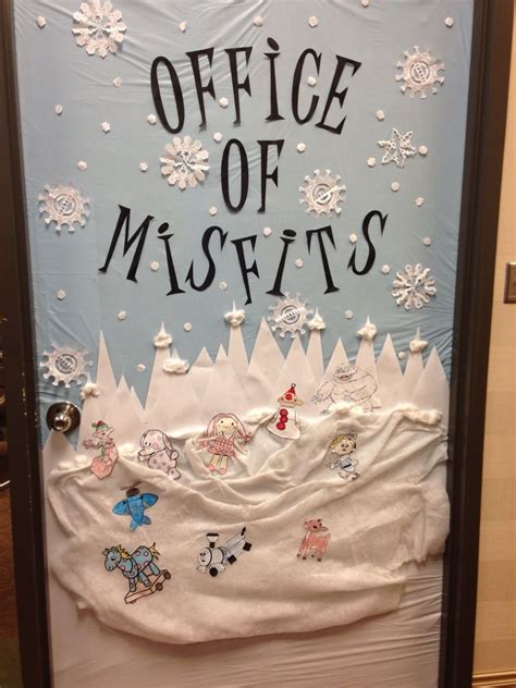 20 Office Christmas Decorating Ideas Decoratoo Christmas Door