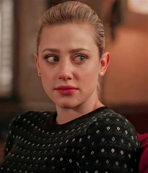 Pin de ℰ𝑙𝑙𝑦 en Riverdale Fotos de perfil Betty cooper Personajes