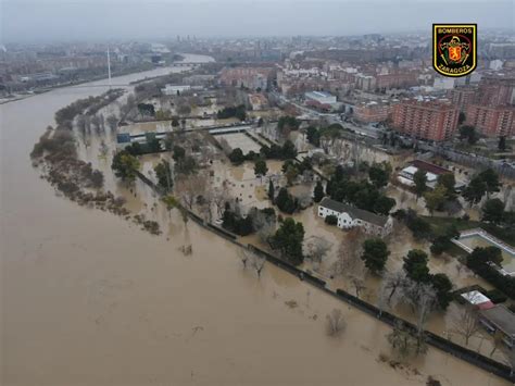 Fotos Aéreas De La Crecida Del Ebro En Zaragoza Afecciones En El Parque Del Agua Y Almozara