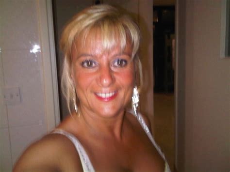 Sophiame 50 From Leeds Is A Local Granny Looking For Casual Sex