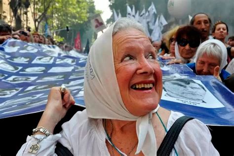 Muri Nora Corti As Presidenta De Madres De Plaza De Mayo L Nea