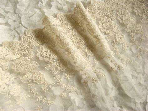 Ivory Lace Trim Embroidered Lace With Retro Flowers Vintage Etsy