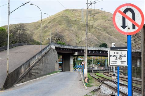 P Tio De Manobras Barra Mansa Avan A Obras Do Viaduto No Barbar