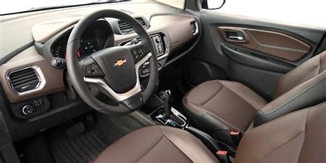 Chevrolet Spin 2020 ganha versão Premier preços fotos e consumo