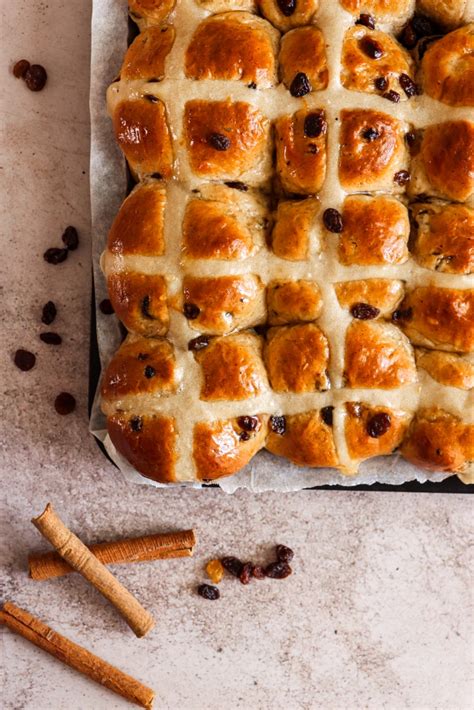 No Knead Hot Cross Buns The Tocka Blog