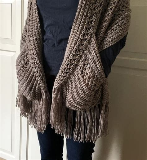 Perfect Pocket Shawl Free Pattern Weave Crochet