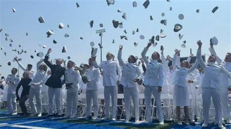 U.S. Merchant Marine Academy Graduates 214 New Leaders