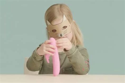 Is It A Rolling Pin Ad With Young Girls Innocently Guessing What Sex