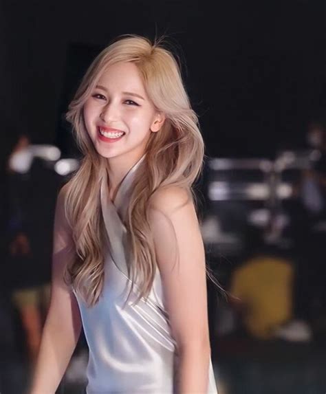 Golden Moments Twice Members Looking Gorgeous In Blonde Hair Color