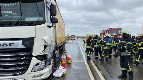 Mengen Herbertingen Schwerer Verkehrsunfall Auf Der B B