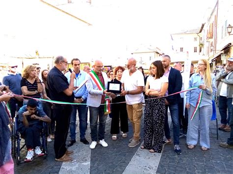 Castel Gandolfo Inaugurata La Collettiva Dei 100 Pittori Di Via