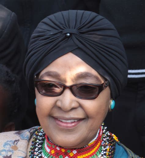 Une Partie De Lafrique Rend Hommage à Winnie Madikizela Mandela