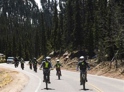 Bike Down Pikes Peak Group Bike Tours In Colorado