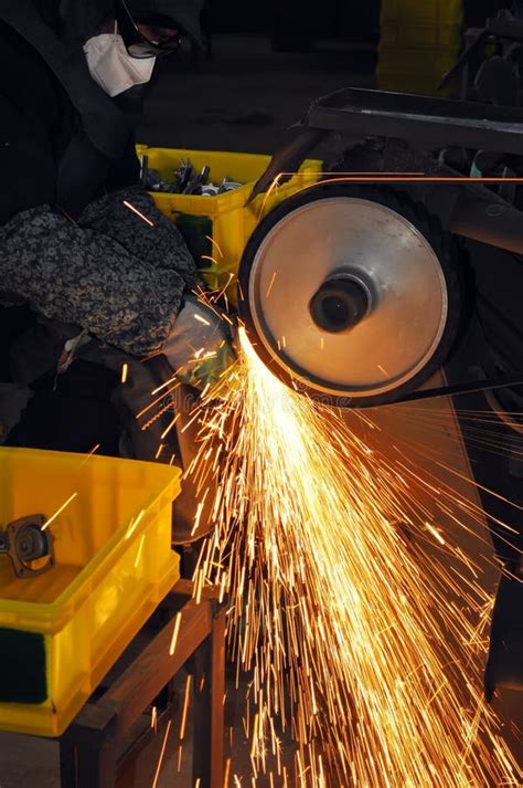 Atelier De Polissage D Usine Image Stock Image Du Soudure Meulage