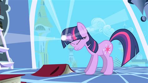 Image - Twilight Sparkle using her magic S01E01.png - My Little Pony ...