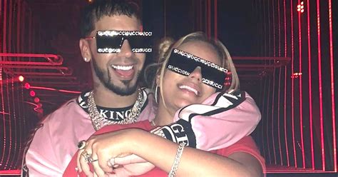 La íntima Celebración De Karol G Y Anuel Aa Por Los 184 Millones De