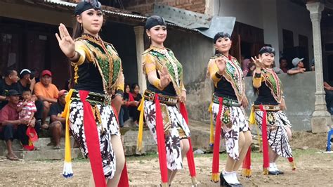 Caping Gunung Tabuhan Kendang Reog Egolan Jathil Cantik Ponorogo