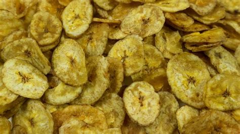 Premium Photo A Bowl Of Sweet Banana Fried Chips Or Keripik Pisang