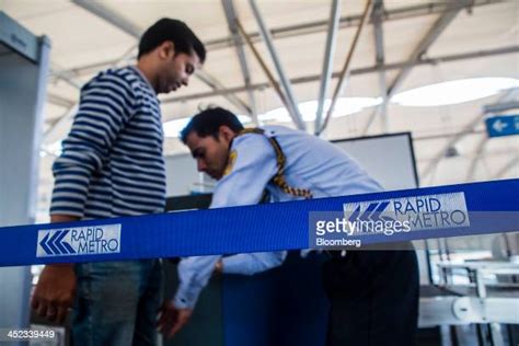 Sikanderpur Metro Photos and Premium High Res Pictures - Getty Images