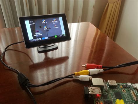 Usando Monitor Rca De En La Raspberry Pi Internet De Las Cosas