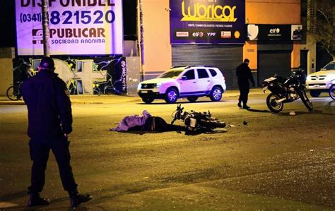 El motociclista que murió en Avellaneda y San Lorenzo tenía un disparo