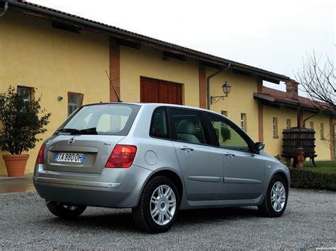 Fotos De Fiat Stilo 2004