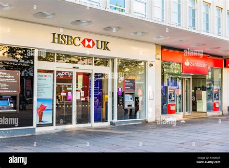 Hsbc Bank Branch High Resolution Stock Photography And Images Alamy