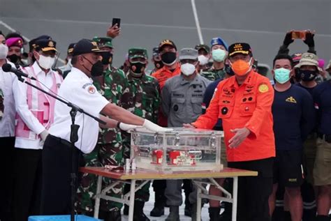 Operasi Sar Berlanjut Cari Korban Dan Black Box Cvr Sriwijaya Air