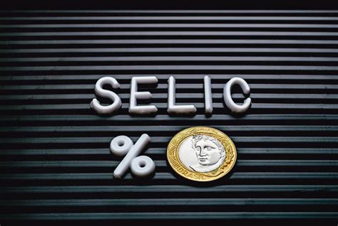 Impactos da Alta da Selic no Crédito e Investimentos