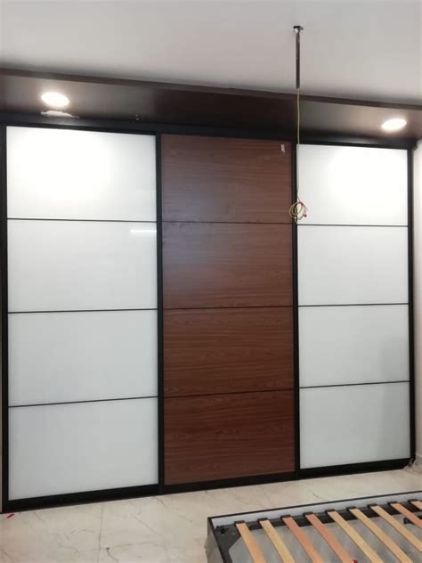 Wardrobe Laminate Design Wall Wardrobe Design Sliding Door Wardrobe Designs Wardrobe Interior