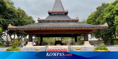 Aktivitas Di Makam Bung Karno Di Blitar Bisa Ziarah Dan Ke Museum