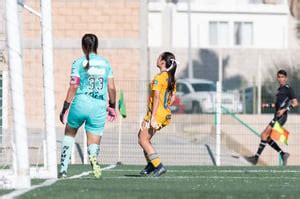 Andrea Qui Onez Santos Laguna Vs Tigres Femenil Sub J