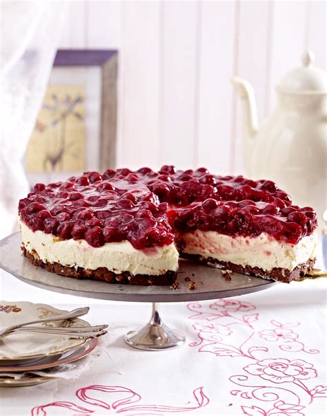 Kirsch Frischkäse Torte mit Schoko Nougat Boden Rezept LECKER