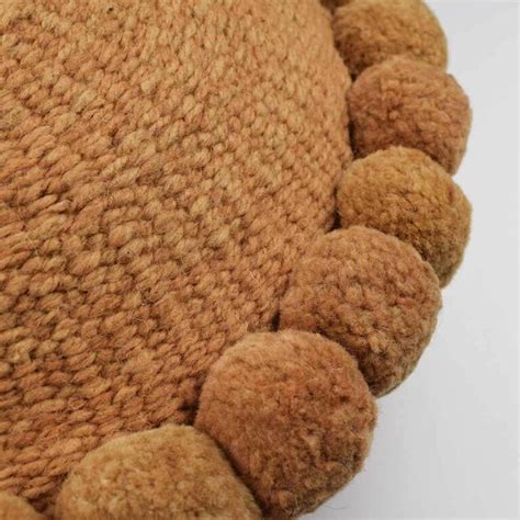 Coussin Rond Pompons Ocre Coussin Ethnique Finca Home