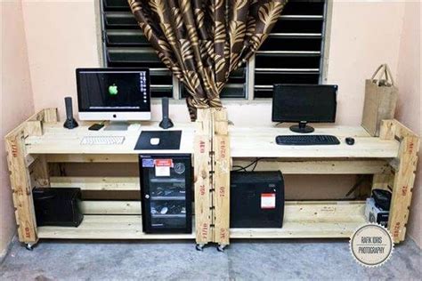 Computer Desk Made From Pallets