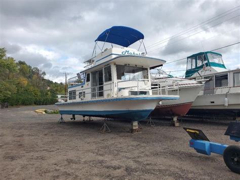 1980 Gibson Houseboat Stillwater Minnesota Tetzlaff Yachts