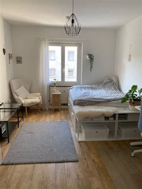 Sch Nes Helles Zimmer In Netter Wg Wg Zimmer In Heidelberg Bergheim