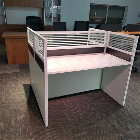 Office Divider Cubicles L Shape 6 Person Workstation With Glass Divider