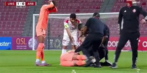 Qatar Andy Delort Victime D Un Gros Malaise En Plein Match