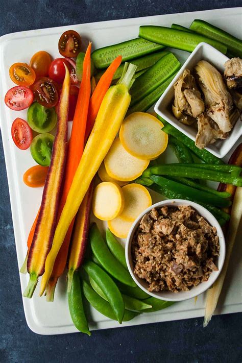 How to Assemble the Perfect Crudité Platter - Hungry by Nature